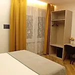 Πανσιόν Sweet Night Λα Σπέτσια