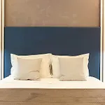 Πανσιόν Sweet Night